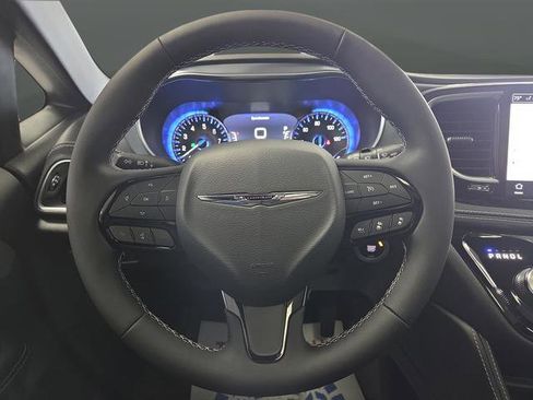 New 2026 Chrysler Pacifica Limited w/ S Appearance Package image 17