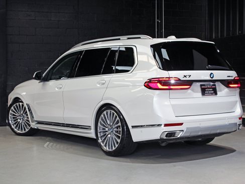 Used 2025 BMW X7 xDrive40i AWD/4WD image 10