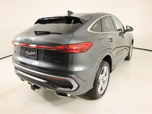 New 2025 Audi Q5 Prestige image 5