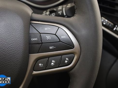 Used 2022 Jeep Cherokee Limited image 36