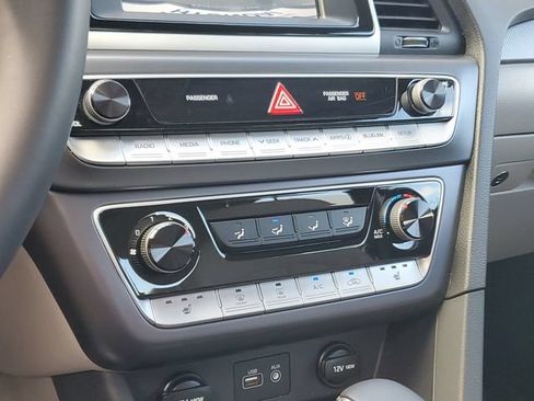 Used 2018 Hyundai Sonata SEL FWD image 19