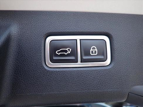 Used 2022 Kia Sorento SX AWD/4WD image 9