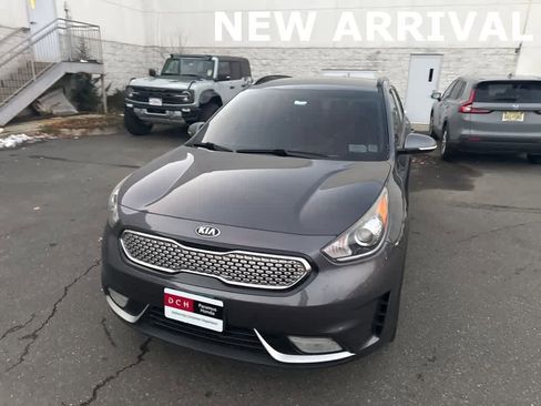 Used 2018 Kia Niro EX w/ EX Touring Graphite Edition image 6
