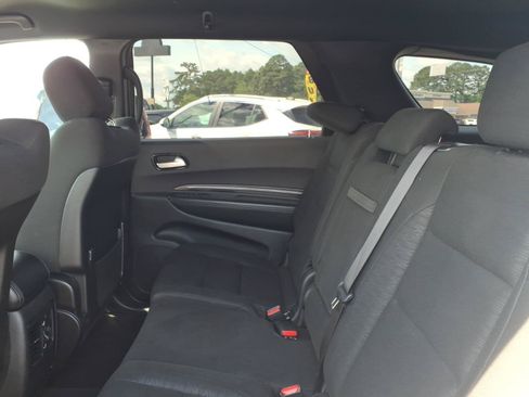 Used 2023 Dodge Durango SXT RWD image 9