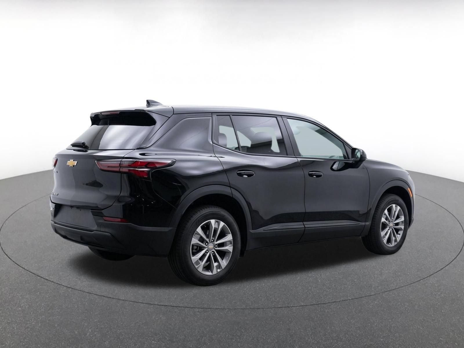 Used 2025 Chevrolet Equinox LT FWD image 8