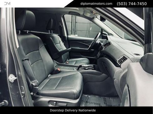 Used 2019 Honda Pilot Touring image 18