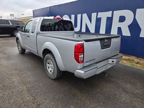 Used 2019 Nissan Frontier S image 5
