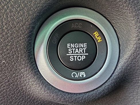 New 2026 Chrysler Pacifica Select w/ S Appearance Package FWD image 20