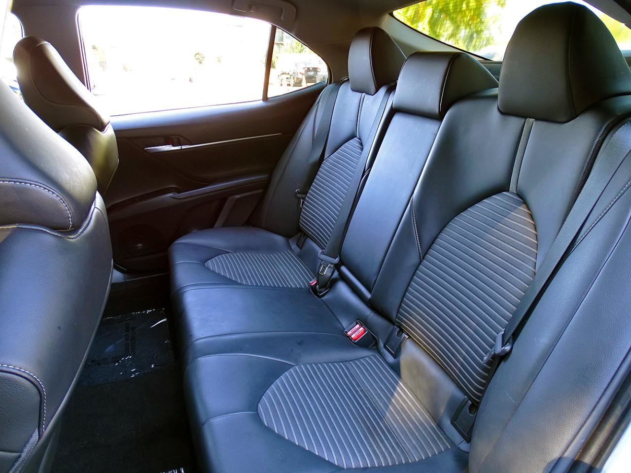 Used 2021 Toyota Camry SE FWD image 21