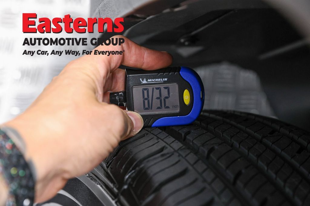 Used 2021 Jeep Renegade Latitude AWD/4WD image 29