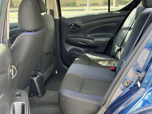 Used 2012 Nissan Versa SV FWD image 16
