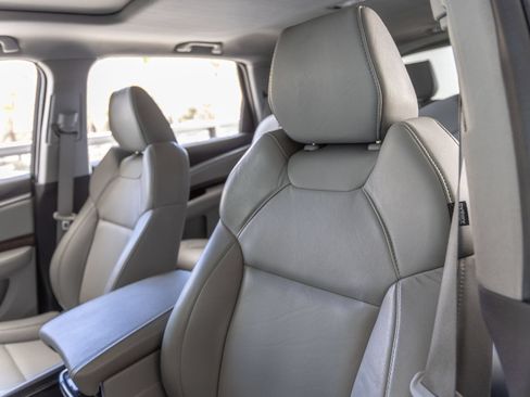 Used 2017 Acura MDX SH-AWD w/ Technology Package image 12