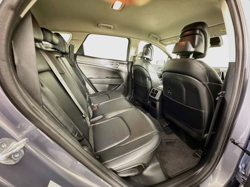 Used 2024 Kia Sportage EX FWD image 42