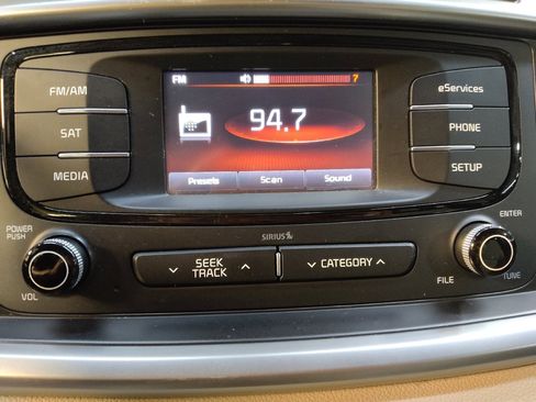 Used 2016 Kia Sorento AWD w/ LX Convenience Package image 25