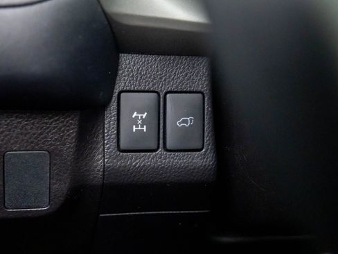 Used 2017 Toyota RAV4 XLE image 25