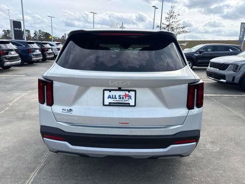 New 2026 Kia Sorento LX FWD image 7