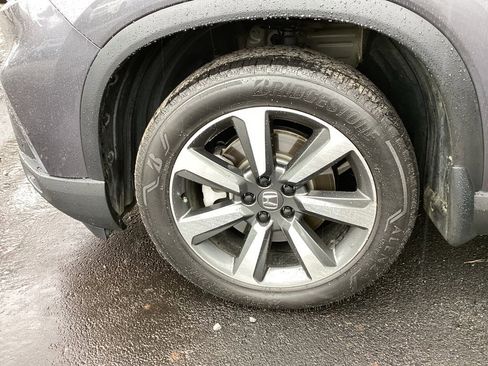 Used 2024 Honda Pilot Elite image 9