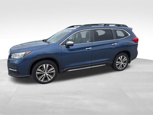 Used 2022 Subaru Ascent Touring image 2