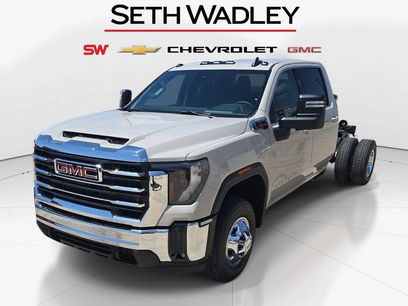 New 2026 GMC Sierra 3500 SLE