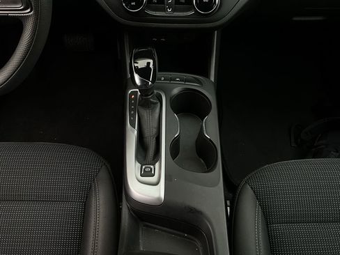 Used 2025 Buick Envista Preferred image 14