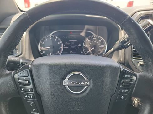 Used 2023 Nissan Titan SV w/ SV Convenience Package AWD/4WD image 19