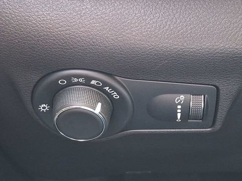 Used 2025 Jeep Compass Sport AWD/4WD image 23