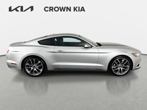 Used 2016 Ford Mustang Premium RWD image 4