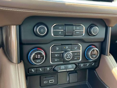 Used 2021 Chevrolet Tahoe High Country AWD/4WD image 31