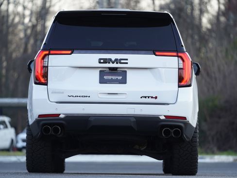 Used 2025 GMC Yukon AT4 Ultimate image 10