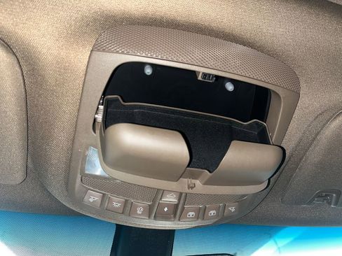 Used 2017 Lincoln MKX Reserve w/ Lincoln MKX Climate Package image 77