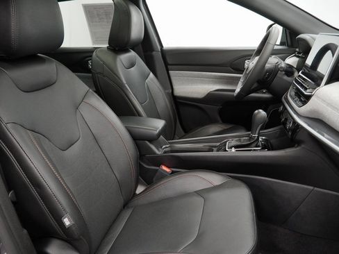 Certified 2023 Jeep Compass Latitude w/ Sun and Sound Group image 47