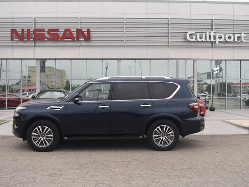 Used 2024 Nissan Armada SL w/ Captain's Chairs Package RWD image 3