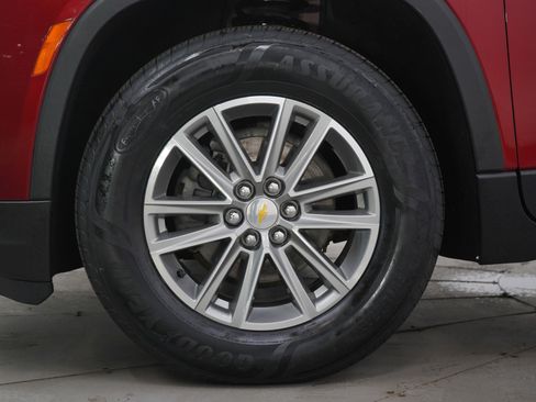 Used 2023 Chevrolet Traverse LT w/ LPO, Floor Liner Package image 30