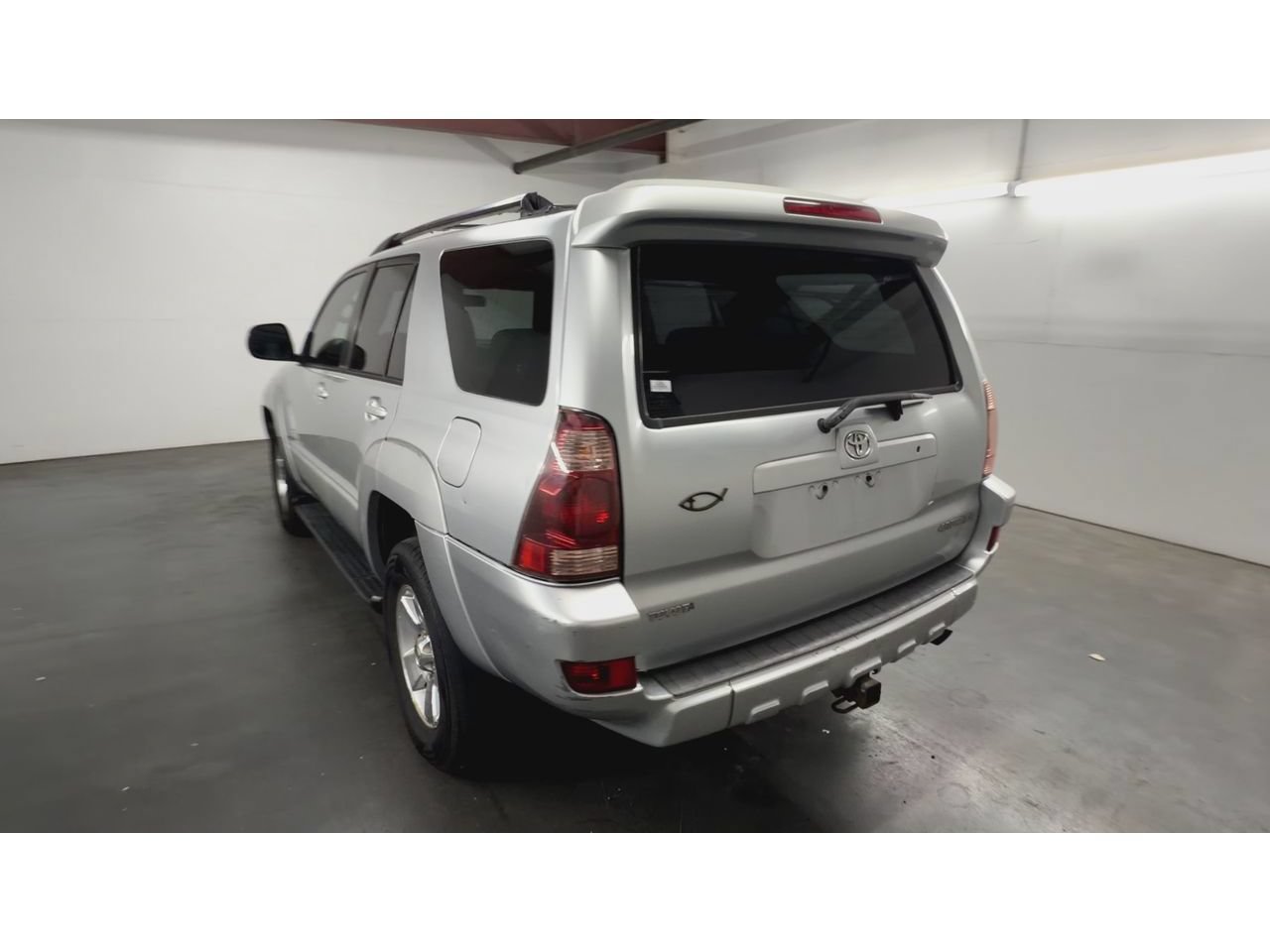 Used 2005 Toyota 4Runner SR5 RWD image 7