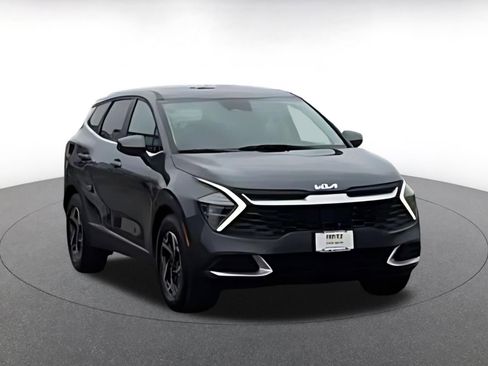 Used 2025 Kia Sportage LX image 15