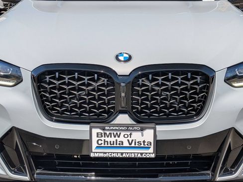 Used 2023 BMW X4 xDrive30i w/ M Sport Package AWD/4WD image 37