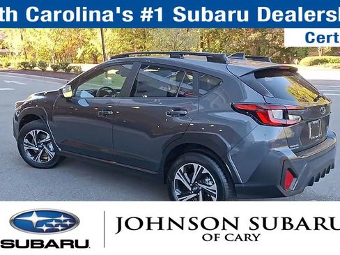 Used 2025 Subaru Crosstrek 2.0i Premium image 8