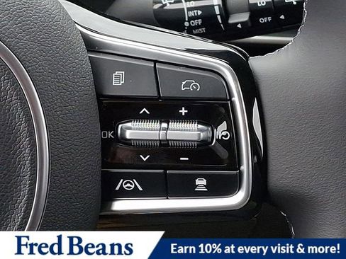 New 2026 Kia Carnival LXS image 16