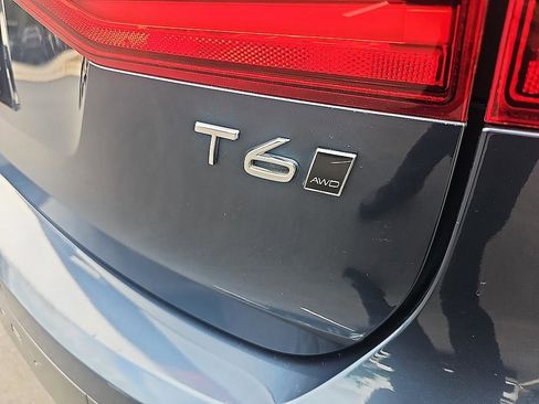 Used 2018 Volvo V90 T6 Cross Country w/ Convenience Package AWD/4WD image 9