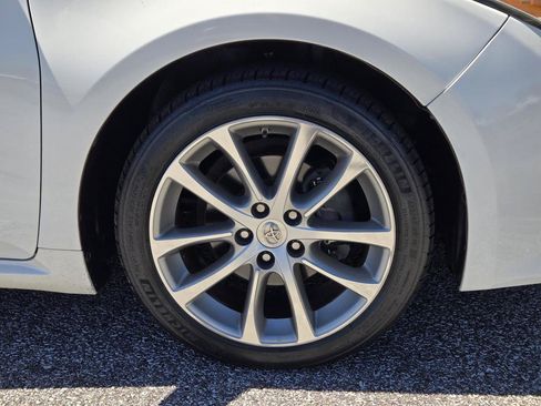 Used 2014 Toyota Avalon XLE Touring FWD image 4