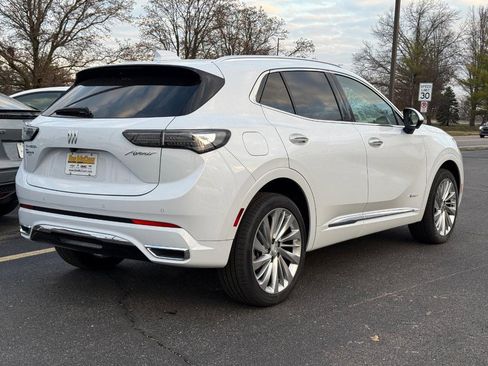 New 2026 Buick Envision Avenir image 3
