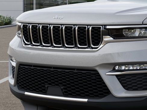 New 2025 Jeep Grand Cherokee Limited image 29