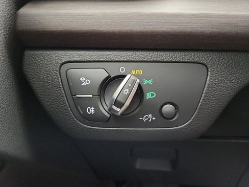 Used 2023 Audi Q5 2.0T Premium w/ Convenience Package image 14