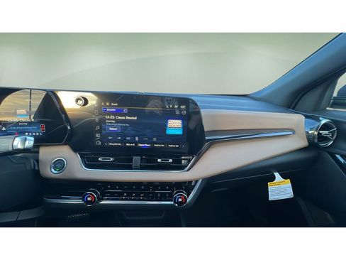 New 2026 Chevrolet Equinox ACTIV image 17