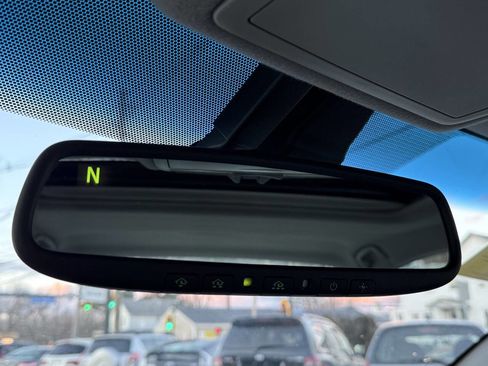 Used 2011 Toyota Avalon Limited image 20