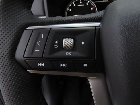 New 2025 Mitsubishi Outlander SE image 12