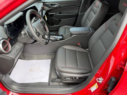 New 2026 Chevrolet Trax RS image 9