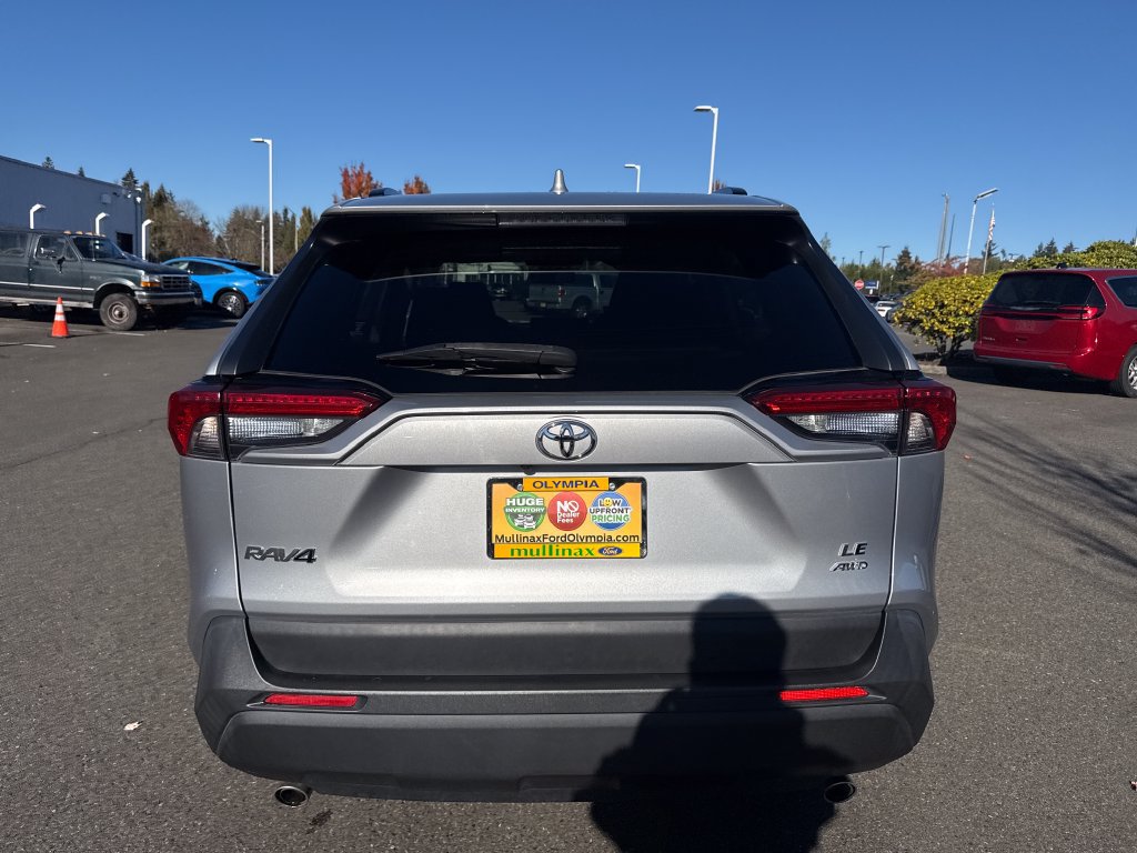 Used 2019 Toyota RAV4 LE w/ All Weather Liner Package AWD/4WD image 5