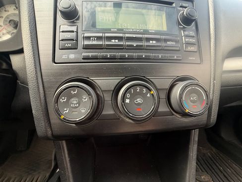 Used 2014 Subaru Impreza 2.0i AWD/4WD image 16