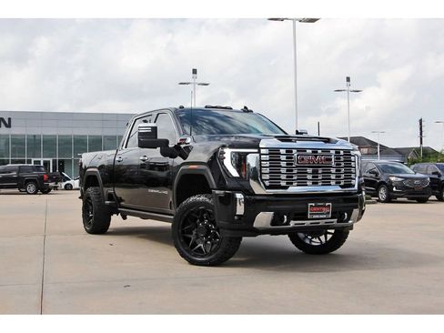 Used 2025 GMC Sierra 2500 Denali w/ Denali Reserve Package AWD/4WD image 1